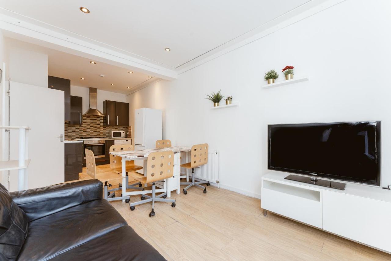 Mile End Double Rooms 27 Guest House London Eksteriør billede