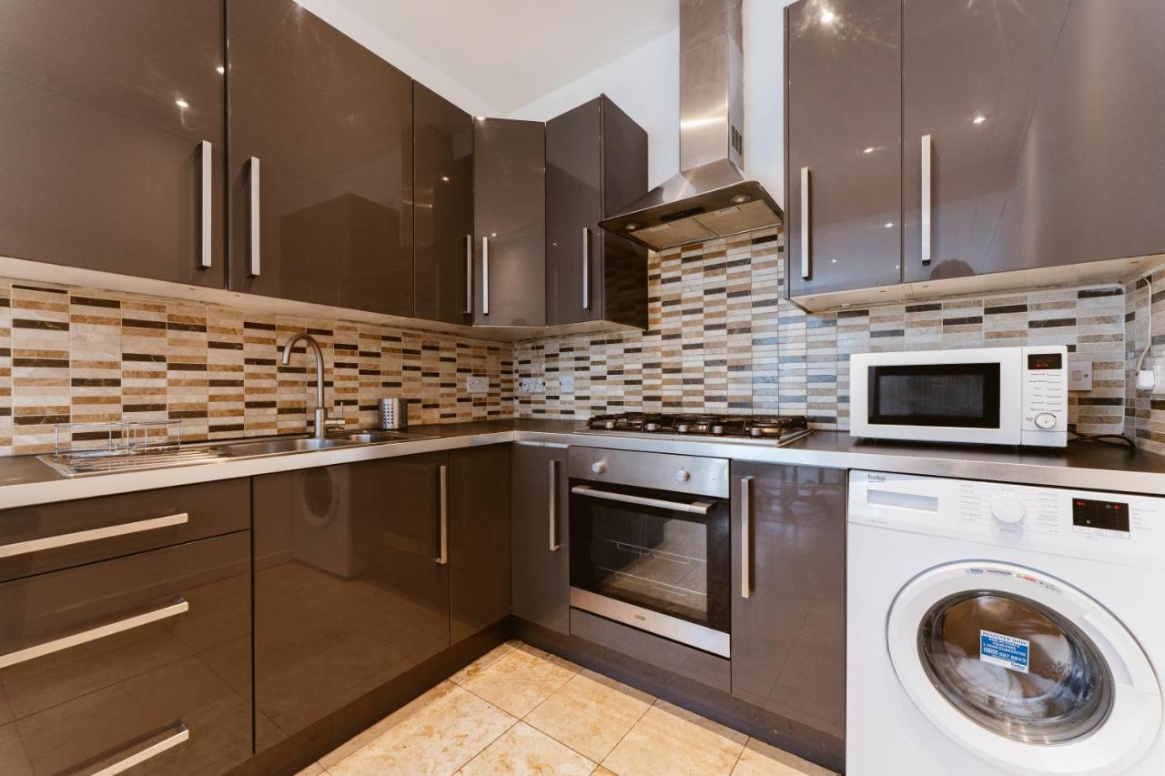 Mile End Double Rooms 27 Guest House London Eksteriør billede